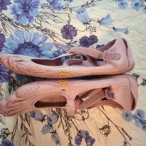 vibram fivefingers womens shoe v-sole lavender 39